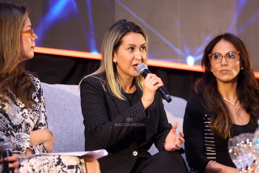 La ministra Mónica Recalde, reafirmó el compromiso del sector público en el desarrollo del capital humano. Foto: Matías Amarilla