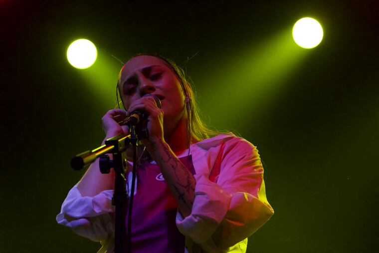 Aleshit presentó su nueva canción en Voudevil Venue. Foto: Gentileza