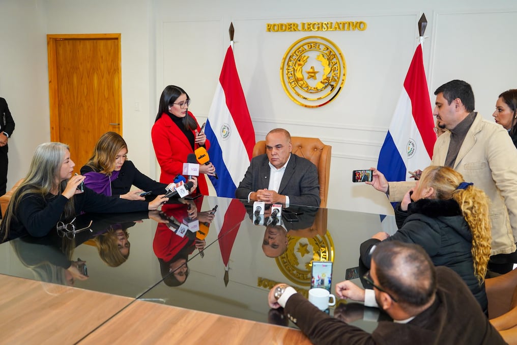 El senador Basilio Núñez sostuvo que no corresponde que la exsenadora vuelva a su curul. Foto: Gentileza