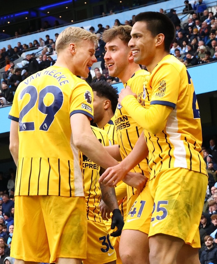 Gómez fue titular, jugó un partidazo hasta los 75 minutos y se mostró feliz luego del empate del Brighton por 2-2 ante Manchester City por la Premier League de Inglaterra