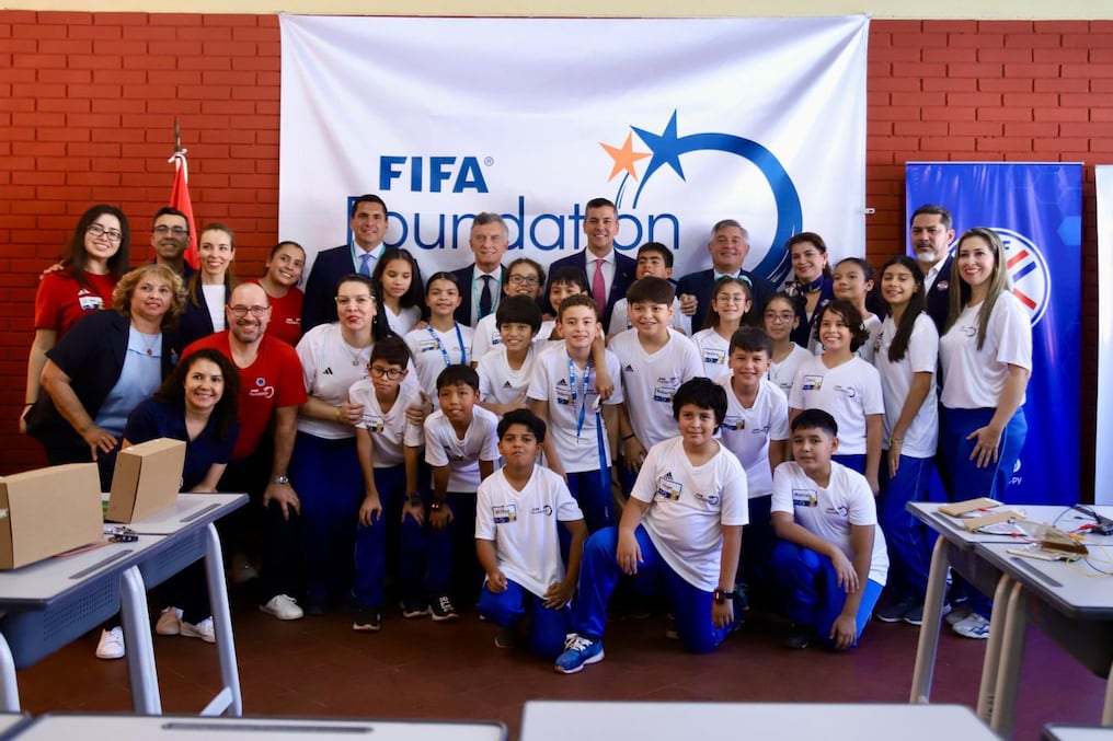 El programa tiene como finalidad contribuir en la transformación educativa del Paraguay, mediante el fútbol y la tecnología. Foto: Gentileza