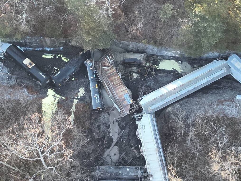 Las autoridades estadounidenses llamaron a evacuar la zona tras el accidente. Foto: Kentucky Emergency Management