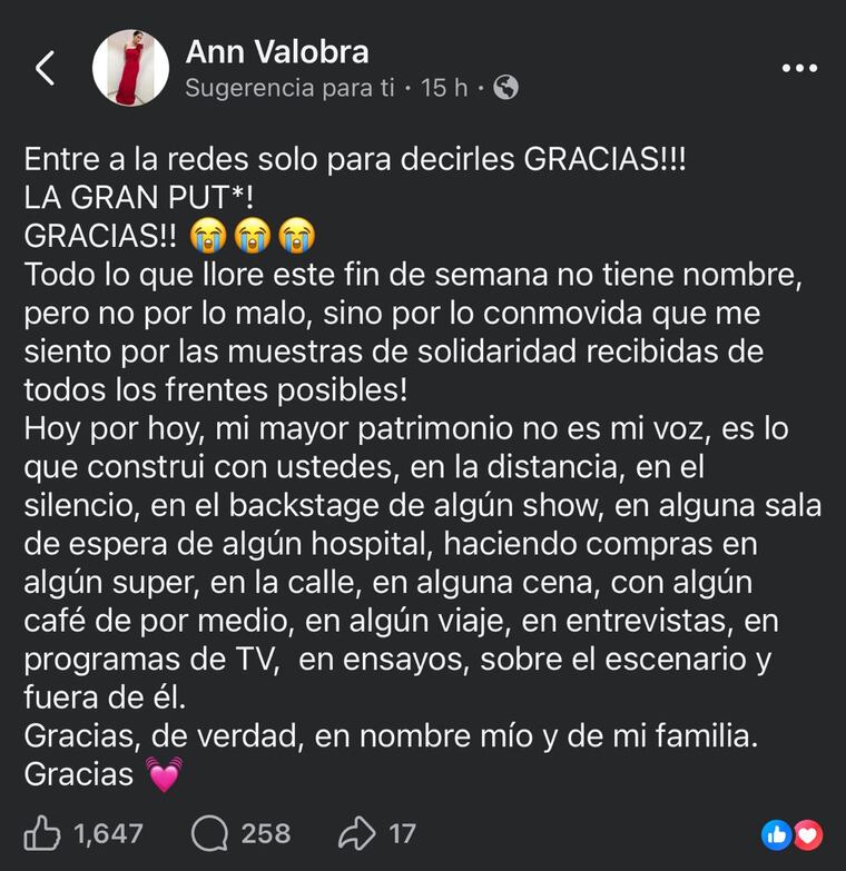 Andrea Valobra, agradecida por el apoyo del público.