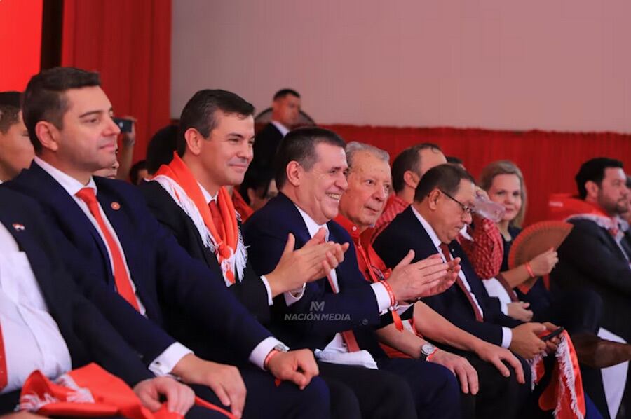El presidente Santiago Peña ya había recurrido hasta la sede de la agrupación tradicional en setiembre, con la finalidad de que las autoridades partidarias se interioricen sobre su programa de gobierno que impulsará hasta el 2028. Foto: Archivo