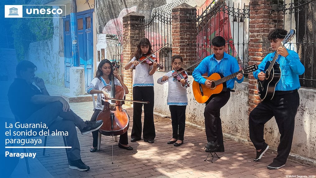 Anuncio formal de la Unesco de que la guarania "el sonido del alma paraguaya" es reconocido como patrimonio cultural inmaterial de la humanidad. Foto: Gentileza.