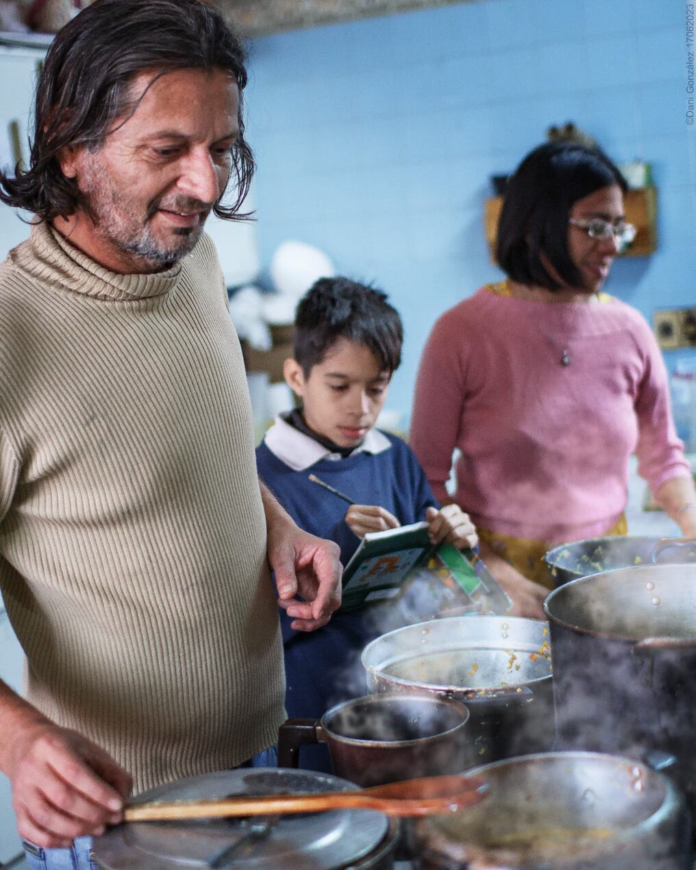 Julio Benegas precisó que son tres los platos principales que se podrán encontrar en La Cocina de Julio: vorivori de pollo y queso, vacío al horno y pollo con papas a la crema. Foto: Gentileza