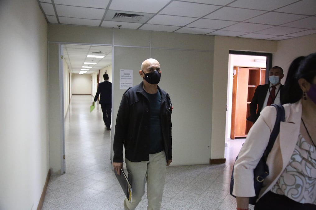 La sala penal de la Corte ratificó la sentencia de 6 meses de cárcel con suspensión de la ejecución de la pena para el excapitán de bomberos, Rubén Valdez, por sextorsión.