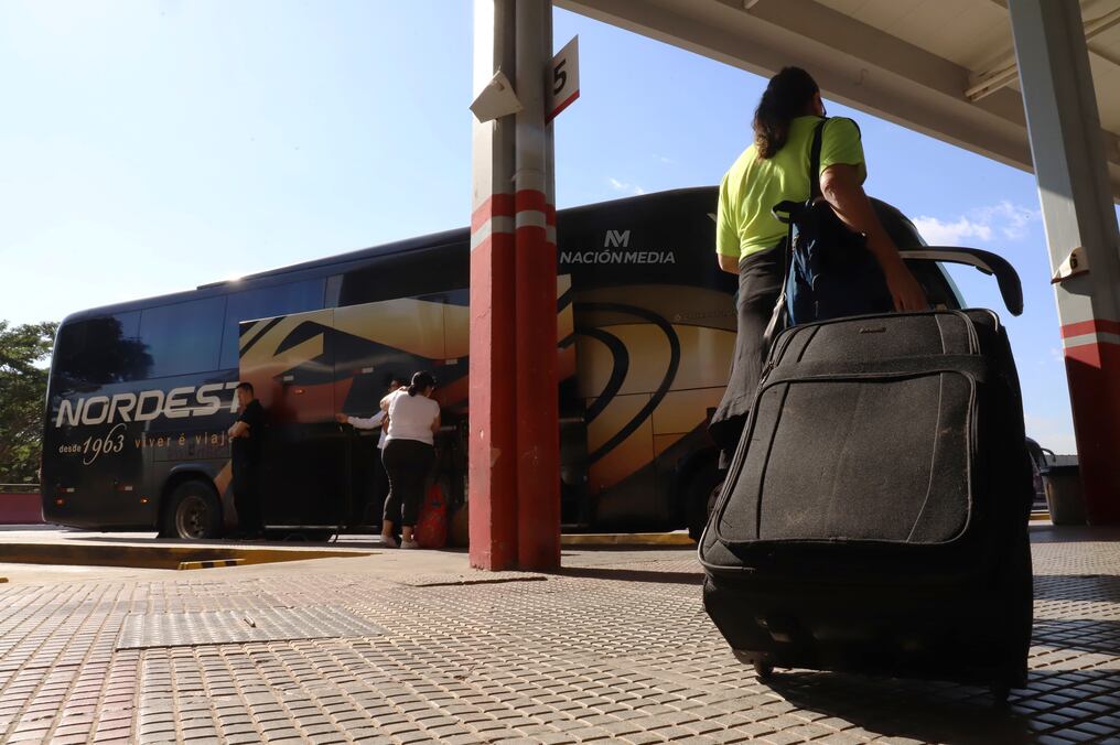 Hasta el momento, el grueso de los viajes se están realizando hacia el norte del país, y en segundo lugar al departamento del Guairá. Foto: Jorge Jara
