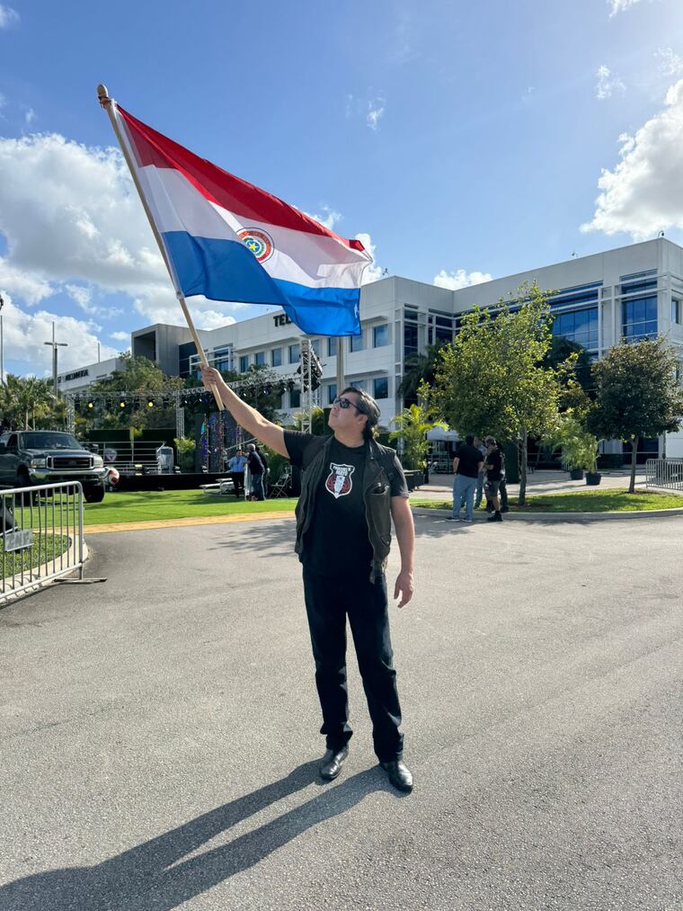 El artista paraguayo, Omar Ocampos. Foto: Gentileza