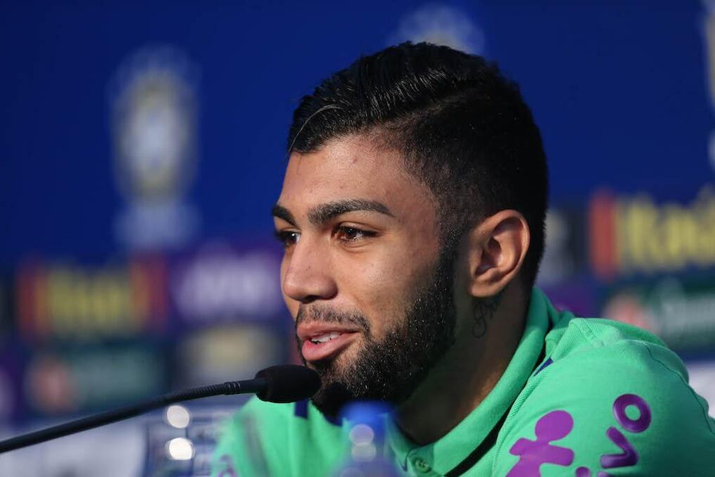 Policía brasileña descubrió que delincuentes abrían cuentas bancarias con documentos faltos a nombre de futbolistas, como el caso de Gabigol (foto), actual jugador del Cruzeiro. Foo: Archivo