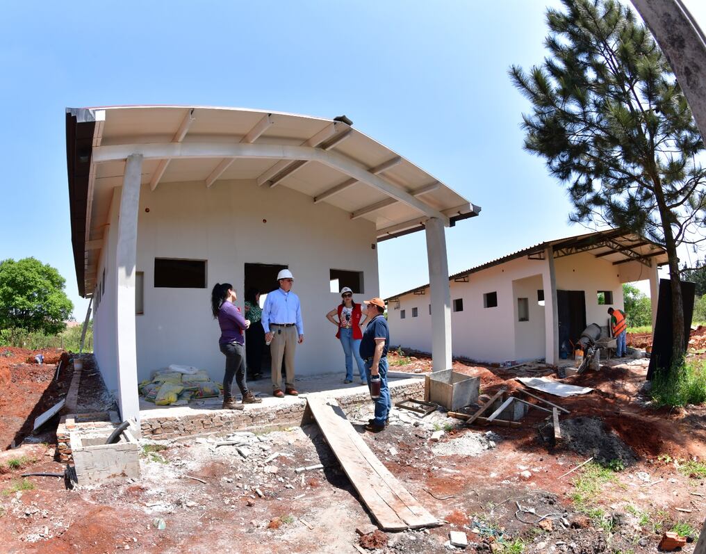 La construcción para la futura Granja de Rehabilitación "San Miguel Arcángel", de Papetra, tiene un avance del 60 %, según informó Itaipú, entidad que financia la obra. Ahora tiene problema de acceso. Foto: Gentileza