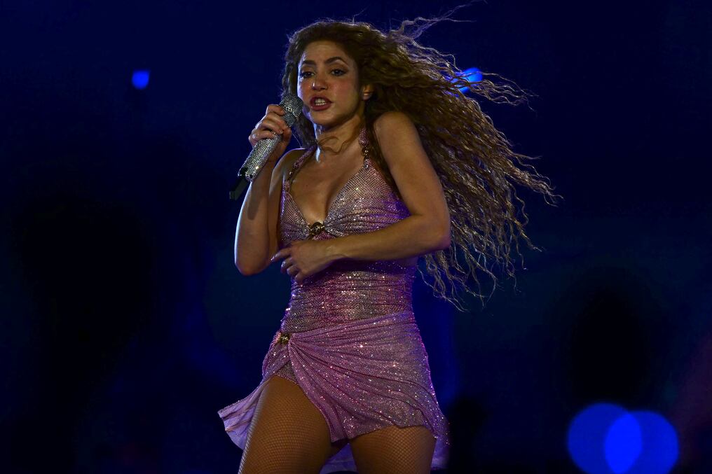 La cantante colombiana Shakira canceló su presentación para esta noche en Lima, debido a un cuadro abdominal. Foto: Archivo/AFP