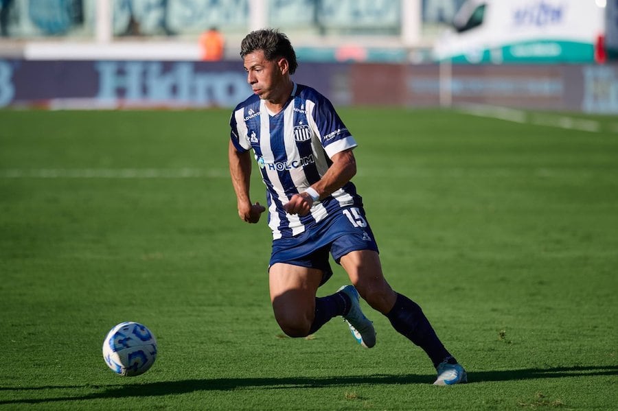 Blas Riveros vuelve al fútbol paraguayo.FOTO: @CATALLERESDECBA