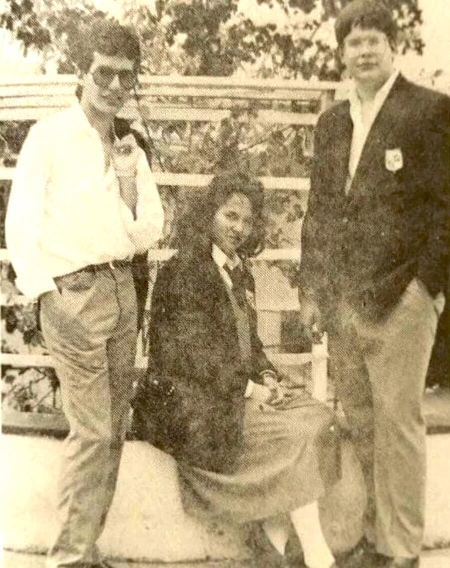 David Velázquez Seiferheld, Lizzy Montanía y Dr. Mime Velázquez. Colegio Cristo Rey. Asunción, c.1988