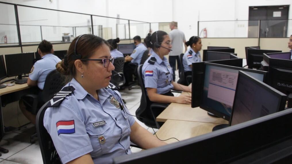 El sistema de emergencias de la Policía Nacional recepcionó 1.886 llamadas, de ellas sobresalen 103 denuncias por violencia intrafamiliar. Foto: Gentileza