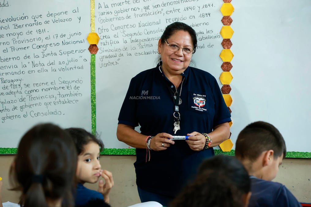 La profesora Teresa están en aulas hace 25 años. Foto: Jorge Jara