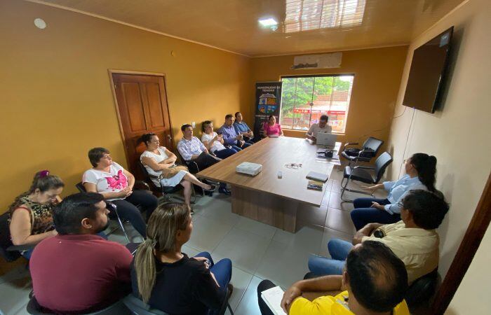 Funcionarios del MIC y técnicos de la Senatur desarrollaron jornadas de trabajo a los efectos de relevar las necesidades de capacitación de los prestadores de servicios que estarán implicados en el evento. Foto: Gentileza