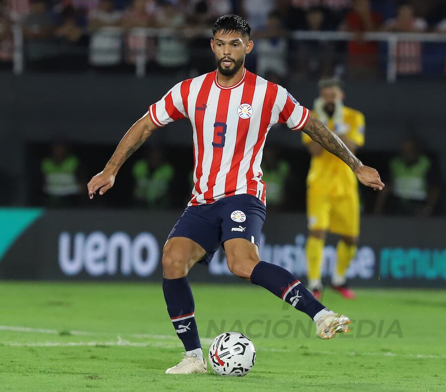 Omar Alderete es uno de los defensores centrales de la selección paraguaya.FOTO: CARLOS JURI
