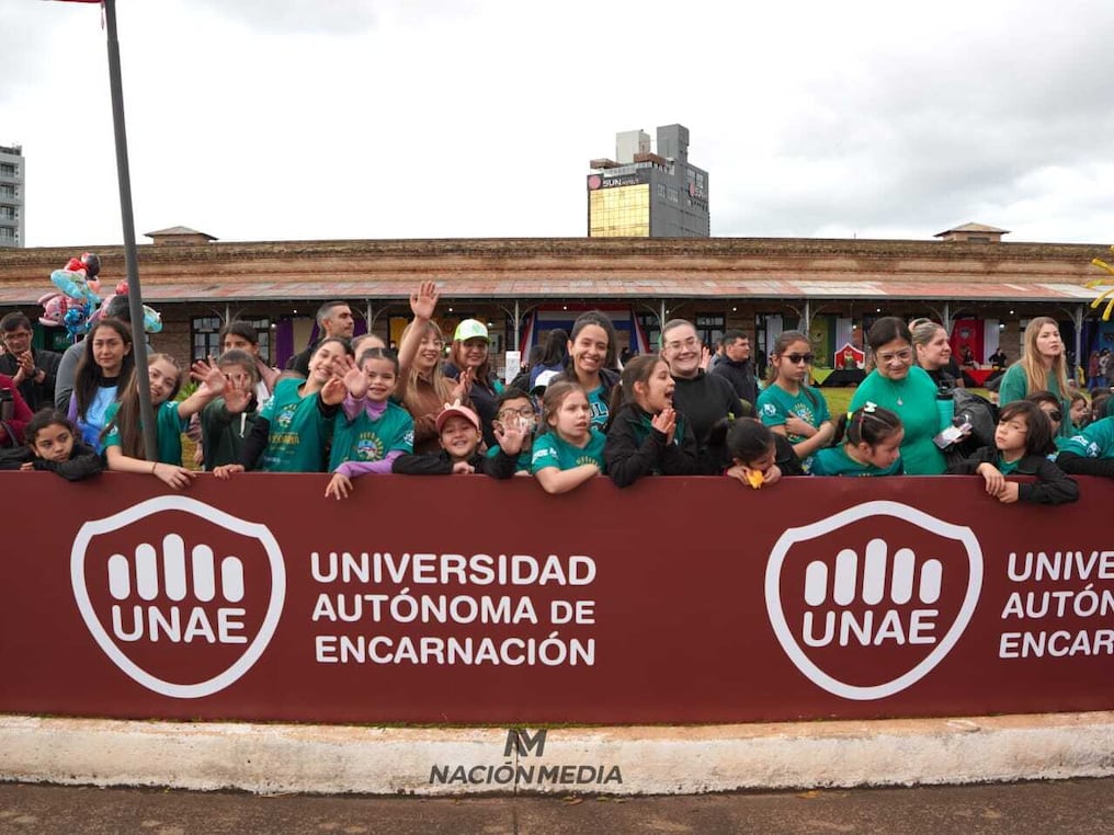 Numerosas personas se unieron en esta nueva edición de la correcaminata, que en esta ocasión lleva el lema 