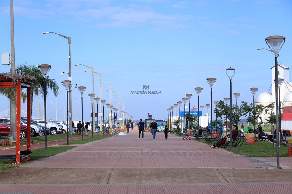 Este viernes 1 de diciembre se realiza la feria “Emplea Py en Itapúa” en Turista Róga de Encarnación, de 8:30 a 13:00. Foto: Emilio Bazán