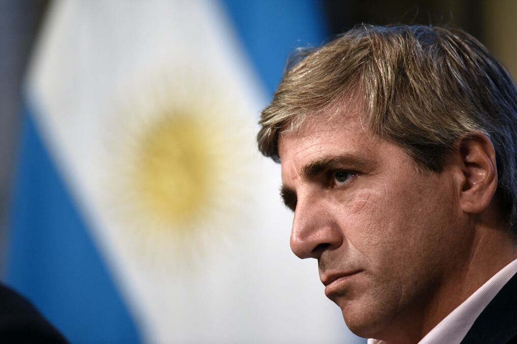 Luis Caputo, exministro de Finanzas durante la gobierno de Mauricio Macri, fue anunciado como próximo ministro de Economía de Argentina. Foto: AFP