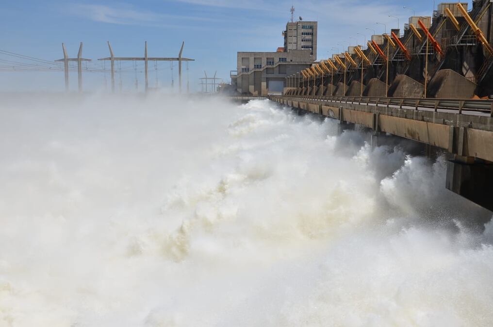 Un medio argentino publicó este jueves que retirar casi el 100 % de la energía que le corresponde a Paraguay de la Entidad Binacional Yacyretá (EBY) termina perjudicando al país guaraní. Foto: Archivo