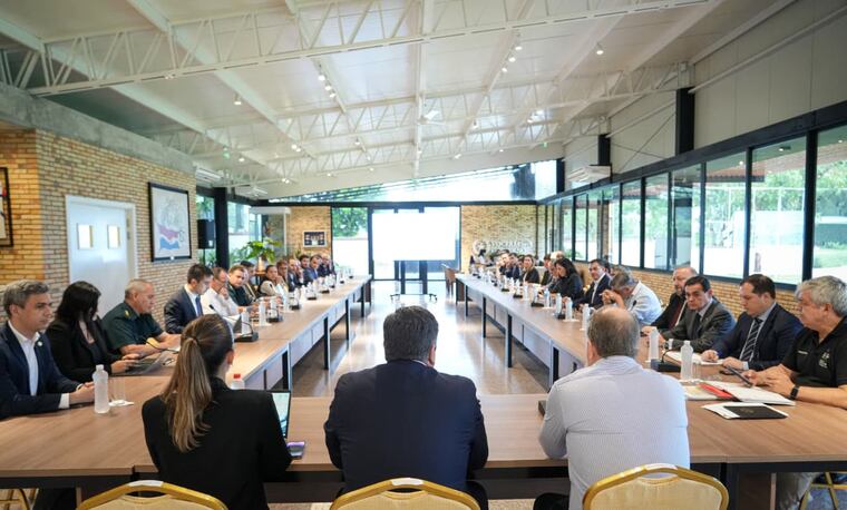 La reunión realizada ayer con el gabinete de ministros para explicar el plan de ajuste de cinturones.