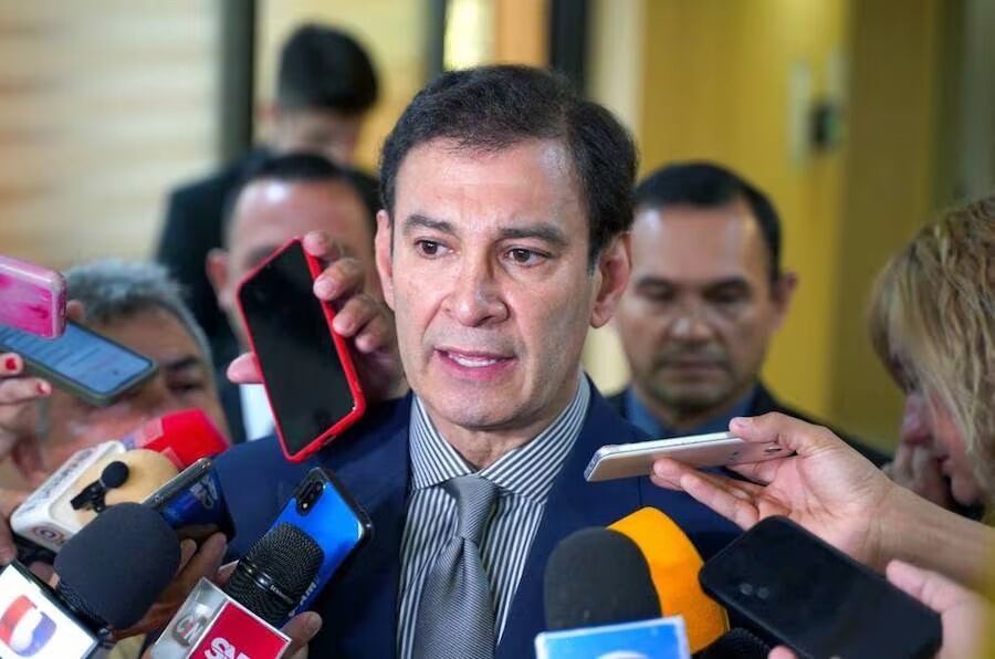 El presidente de la Cámara de Senadores, Silvio Ovelar, sostuvo que los recursos que generen la tarifa energética acordada entre Paraguay y Brasil deben seguir siendo manejados por Itaipú. Foto: Archivo