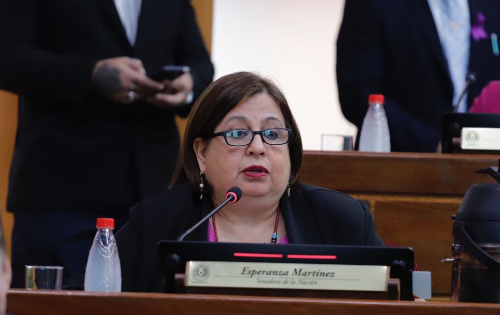 La senadora Esperanza Martínez manifestó que desde las bases del Frente Guasu están desarrollando constantes reuniones para reposicionarse como una opción política viable. Foto: Archivo