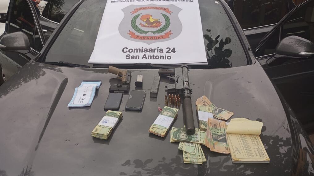 Los detenidos fueron identificados como Luis Alberto Areco Saucedo (36) y Rubén David Ruiz Díaz Franco (28), sin antecedentes policiales. Foto: Gentileza
