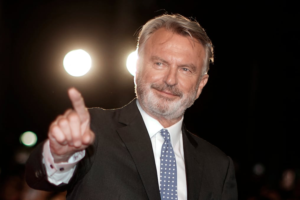 El actor Sam Neill llega al estreno de "Blackbird" durante el Festival Internacional de Cine de Toronto en Toronto, Ontario, el 6 de septiembre de 2019. Foto: Geoff Robins/AFP