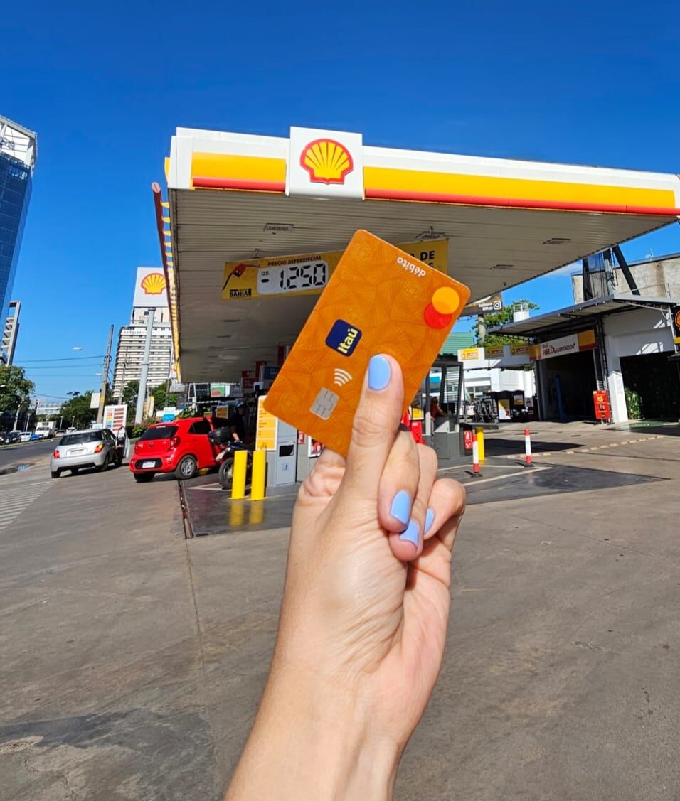 Shell, el emblema de combustibles número 1 del mundo y líder en ventas en Paraguay y el Banco Itaú, líder en innovación de productos, anuncian una alianza estratégica para presentar la “Promo Verano”. Foto: Gentileza