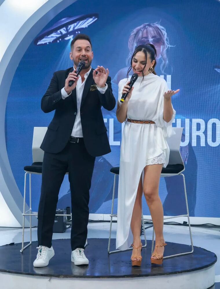 Kike Casanova y Melissa Quiñónez, superados por el arribo de Tini Stoessel a Telefuturo.
