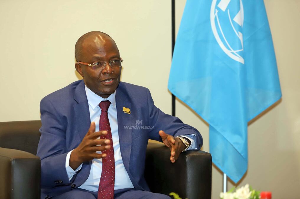 Cosmas Luckyson Zavazava, director de la oficina de Desarrollo de las Telecomunicaciones de la Unión Internacional de Telecomunicaciones (UIT), se encuentra de visita en Asunción. Foto: Cristóbal Núñez
