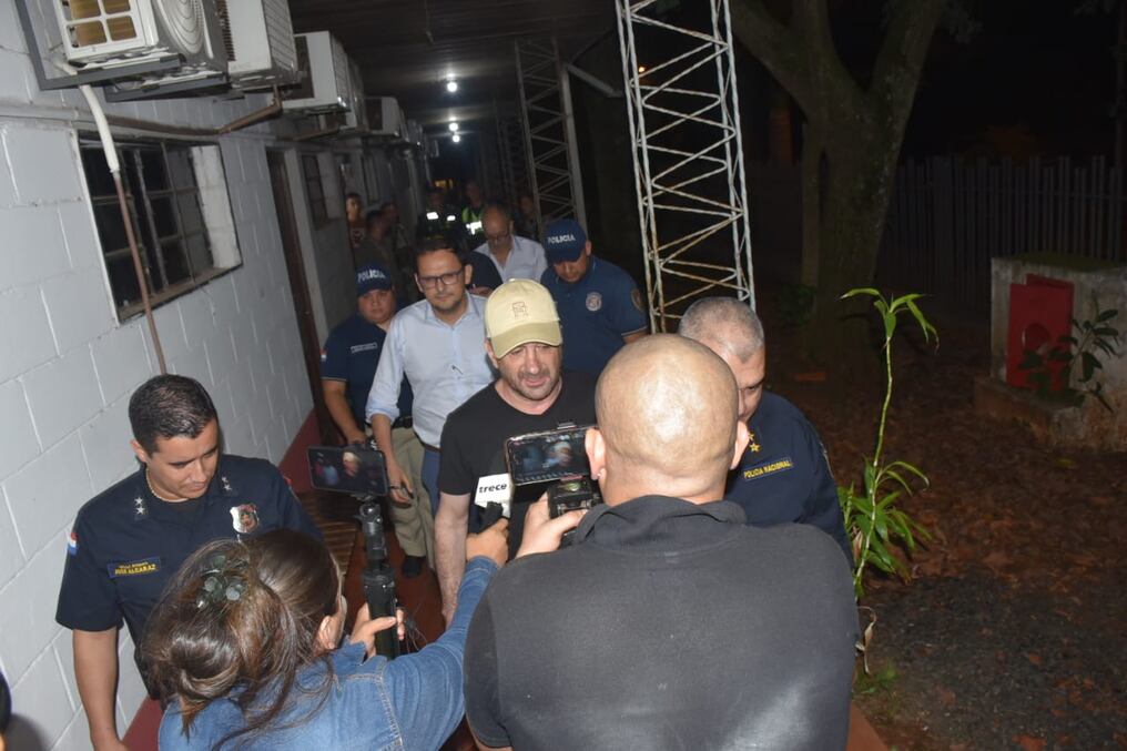 El senador argentino Edgardo Kueider fue detenido y demorado por la policía paraguaya en Ciudad del Este. Foto: Gentileza