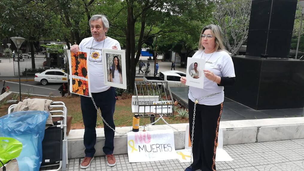 La madre de Sol Chávez, María Edith Franco, lamentó tener que recurrir a esta medida para exigir justicia por la muerte de su hija. Foto: Gentileza