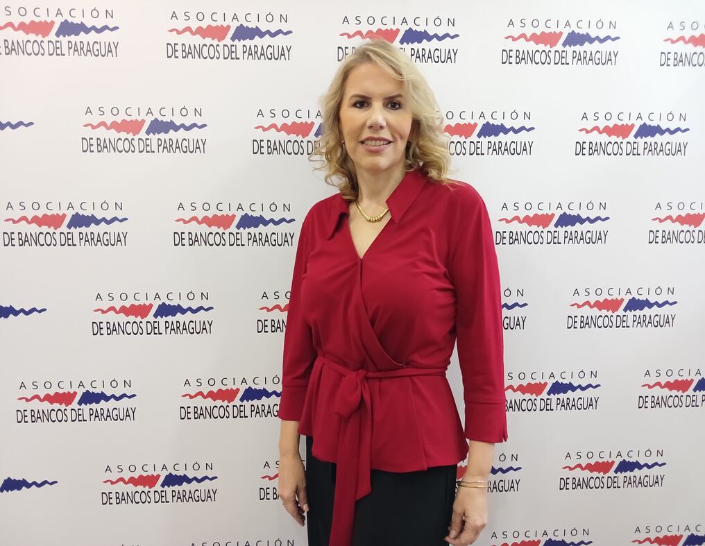 Liz Cramer, presidenta ejecutiva de la Asociación de Bancos del Paraguay (Asoban). Foto: Gentileza