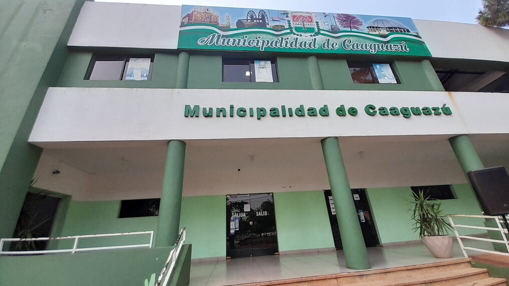 Denuncian supuesto esquema de estafa en pagos de compra de inmuebles municipales en Caaguazú.  Foto: CMG/NM