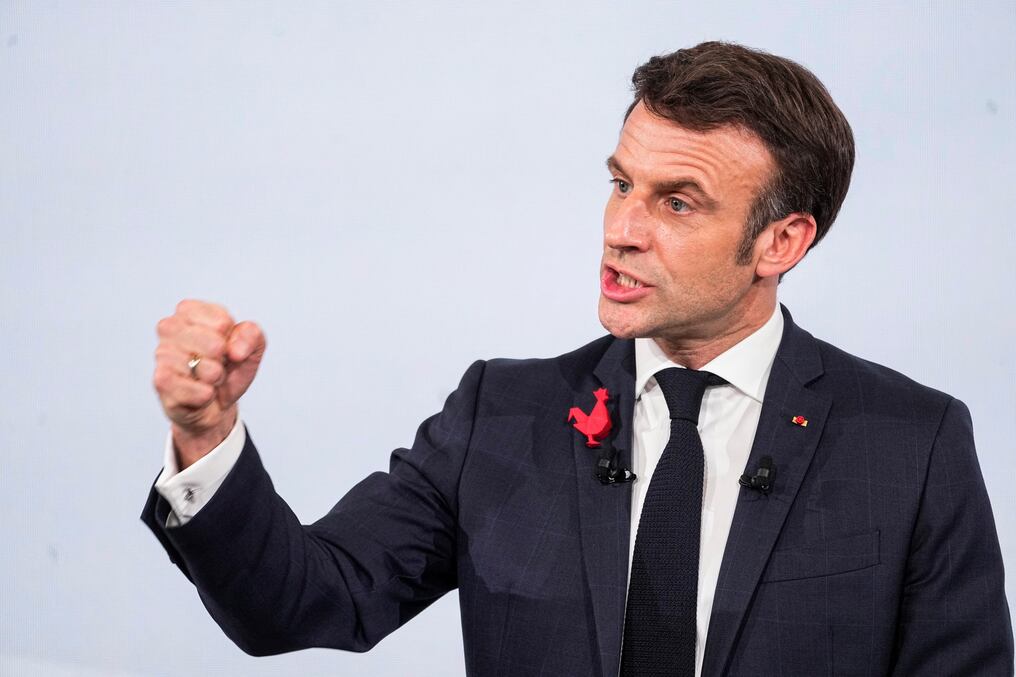Con una ceremonia oficial en la que el presidente francés, Emmanuel Macron, destacará el “aspecto universal” de esta victoria aliada durante la Segunda Guerra Mundial. Foto: AFP