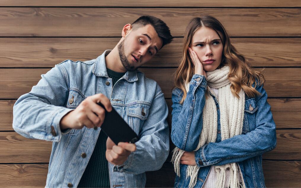 Curving, la táctica que emplean los internautas para manipular en línea. Foto: Ilustrativa/Freepik