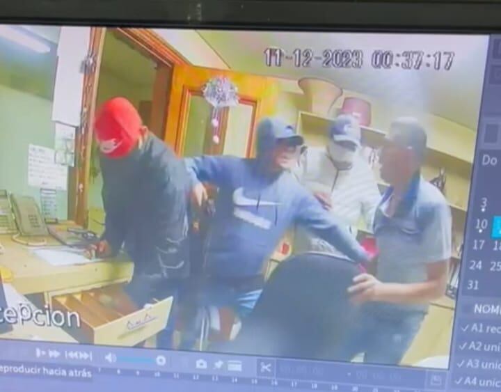 Esta madrugada se registró un asalto a mano armada a un motel de Ciudad del Este por parte de una gavilla de cinco hombres que se alzó con dinero en efectivo de la caja registradora del local, como también de la caja fuerte. Foto: Gentileza
