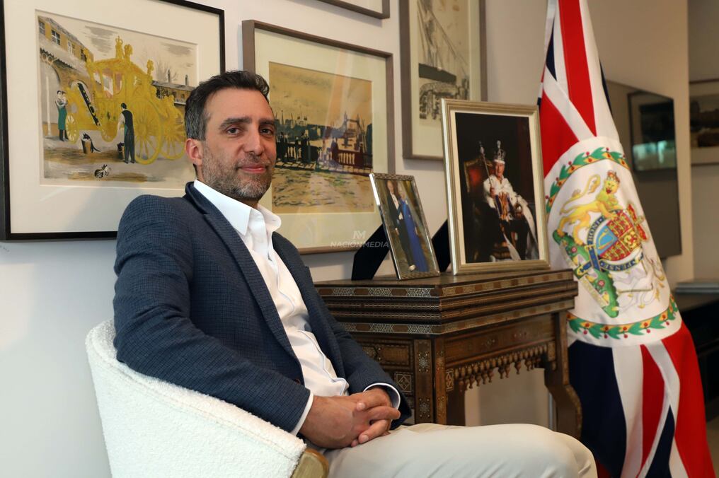 El embajador Ramin Navai compartirá lecturas de autores británicos. Foto: Jorge Jara