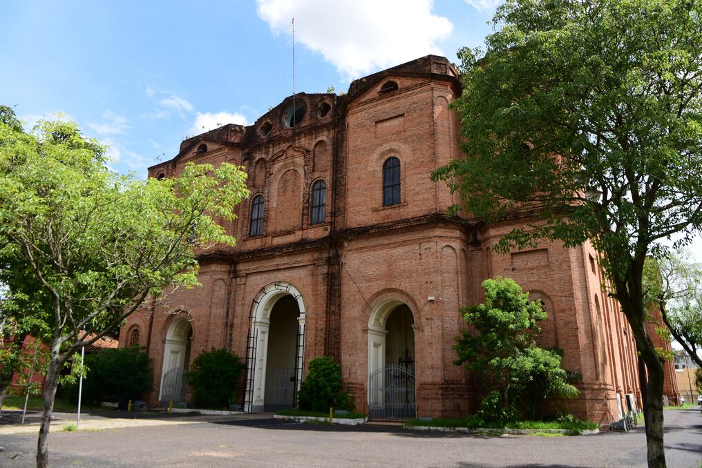 El itinerario incluirá templos como la iglesia Nuestra Señora de la Encarnación hasta el Panteón Nacional de los Héroes, entre otros. Foto: AFP