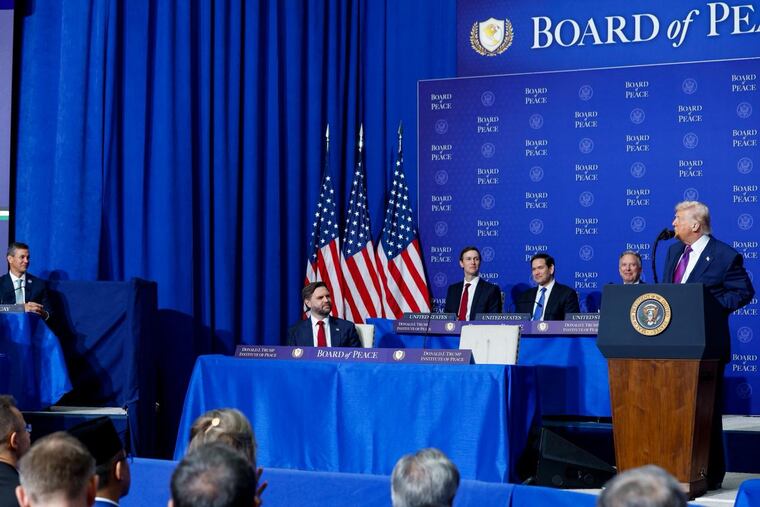 El presidente Dondal Trump alagó el “gran trabajo” de Peña en su gestión. Foto: Gentileza