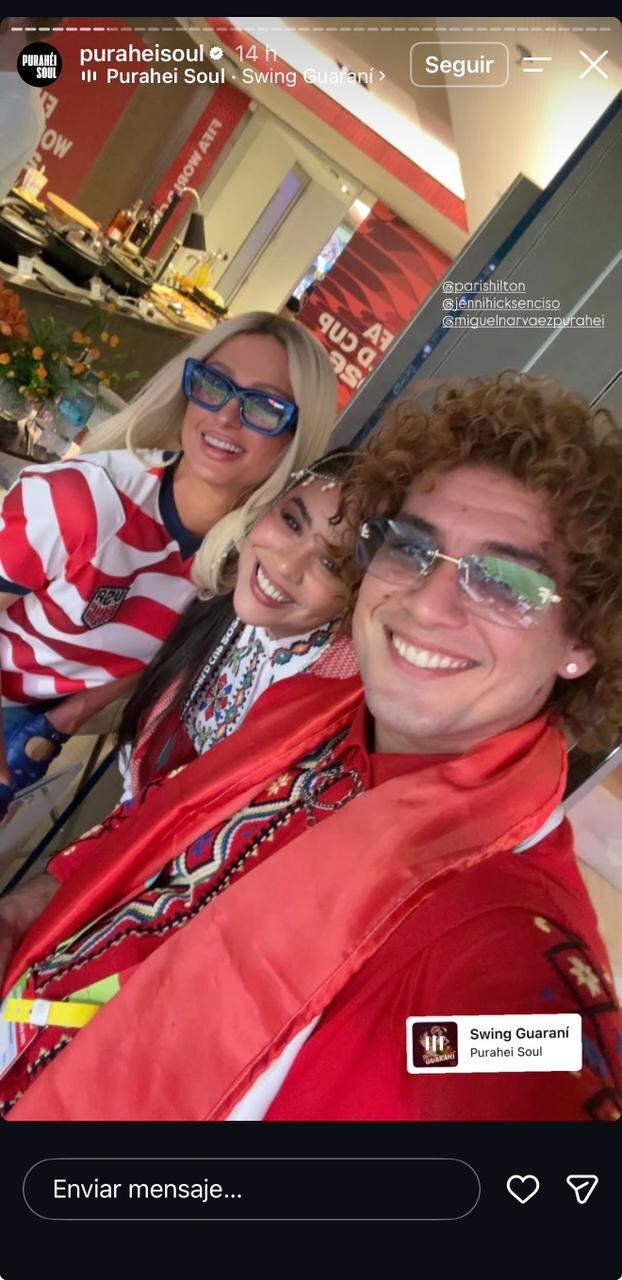 Selfie de Purahéi Soul con Paris Hilton