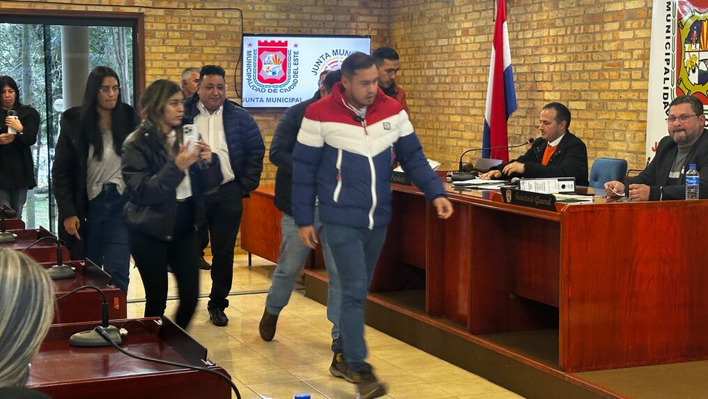 El concejal Ernesto Guerín lanzó duras críticas hacia sus colegas que defienden la gestión de Miguel Prieto y se oponen a la trasparencia de su gestión. Foto: Gentileza.