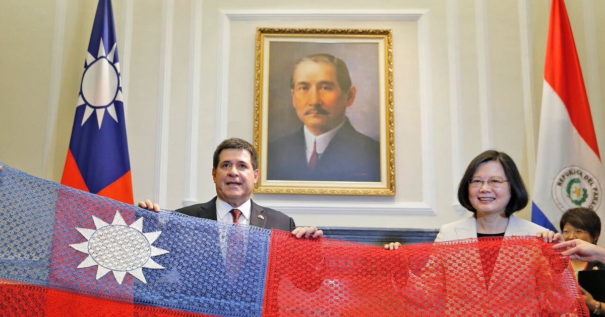 Cartes felicita a Taiwán por el Día Nacional