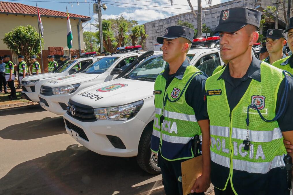 El comandante Carlos Benítez indicó que al personal de comisarías se sumarán agentes de grupos tácticos para reforzar el trabajo de seguridad. Foto: Gentileza