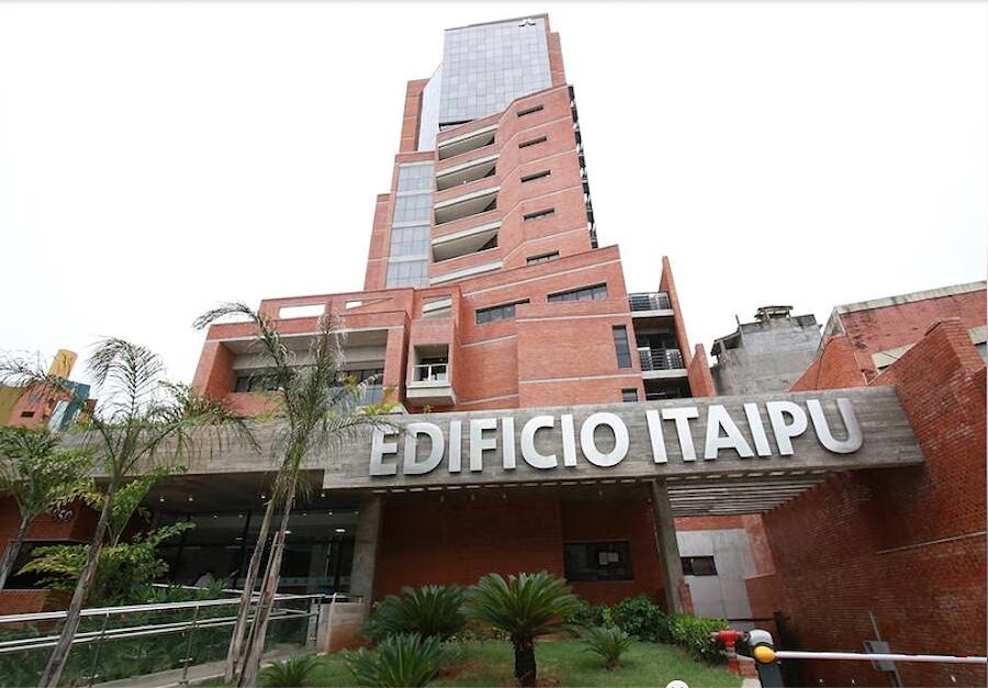 El superintendente de Comunicación de la Itaipú, José Luis Rodríguez Tornaco, informó que en el primer trimestre de 2024 se estará llamando a un nuevo concurso que garantice la igualdad de oportunidades. Foto: Archivo