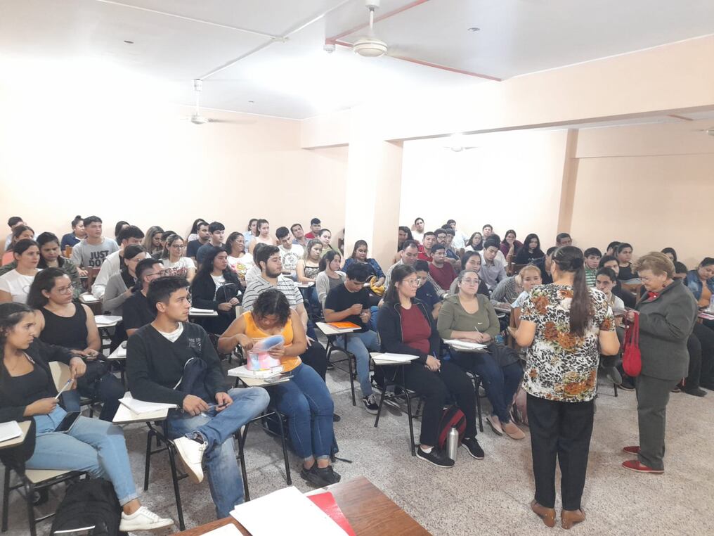 Cientos de jóvenes acudieron con un gran nivel de entusiasmo y expectativas a los cursos de tecnicaturas ofrecidos por la ANR. Foto: Gentileza